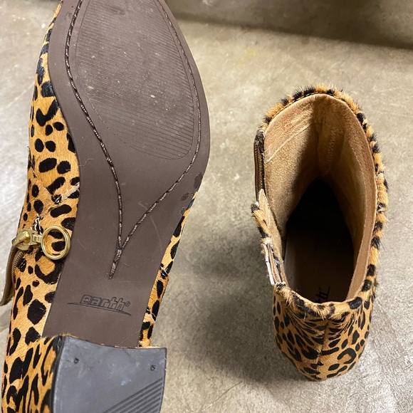 Leopard boots - Picture 3 of 3